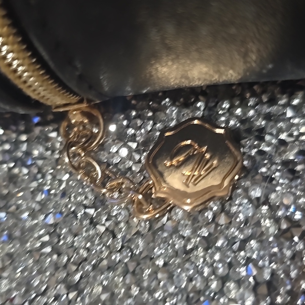 🧚‍♀️Kat Von D RARE Vegan Leather Cylinder Bag NWOTag - Picture 5 of 8